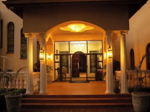 Golden Palm Hotel Boutique
