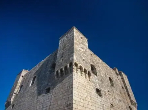 Apartments & Room Laura