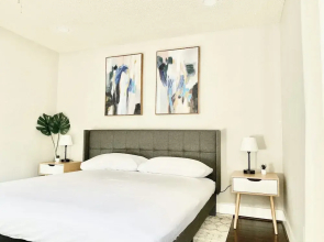 DT Reno - Modern Home Private Patio Workspace