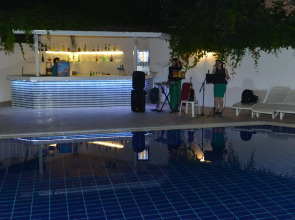 Kaftans City Hotel by RRH&R