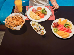 Отель Ibis Mall Avenue Dubai