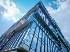 Bluebird Suites near National Park