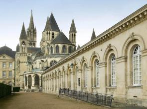 B&B HOME Caen Centre Gare