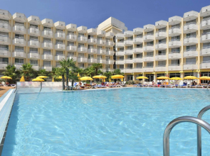 Hotel GHT Oasis Tossa & Spa