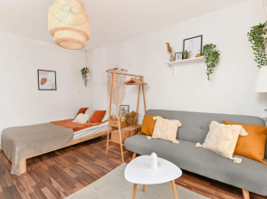 Cosy&Art 1BD Apartment next to Slaveykov Square
