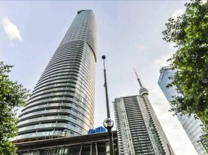EG Suites - York St Condos 1 near CN Tower offered by Short Term Stays