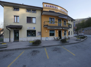 Albergo De March