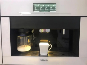 Blue Seaside Apartment