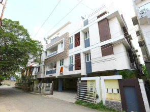 OYO 5448 Phoenix Hospitality Apartments