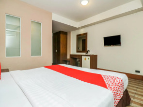 Collection O JA Siam City