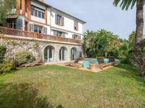 Premium Holiday Home in Cannes la Bocca With Swimming Pool
