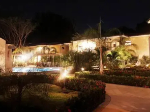 Casa del Sol -Villas Catalinas