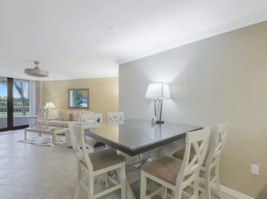 South Seas 4, 104 Marco Island Vacation Rental 2 Bedroom Condo by Redawning