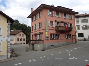 Hotel Rätia