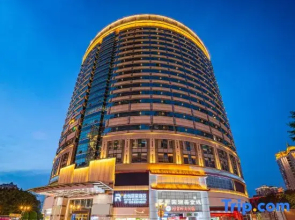 Chongqing Jiefangbei Hongyadong Fuyue Rezen Hotel