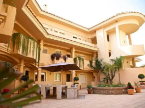 Aloha Hill Club 5 Star Golf Resort Near PPuerto Banus, Playground of the Rich and Famous