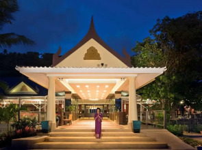 All Seasons Naiharn Phuket