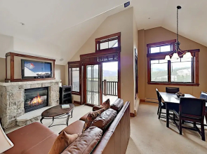 1891shrv 2 Bedroom Condo