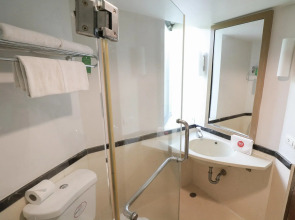 The Seasons Bangkok Huamark