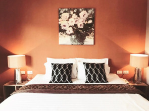 The Tamnan Pattaya Hotel & Resort