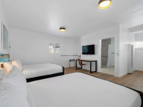 Aliza Hotel
