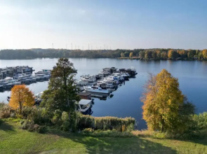 Havel Houseboat Serenity