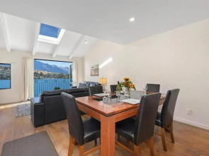 255 on The Lake - Lakefront Views and Close to Town