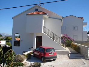 Apartments Tomislav - 120 m from beach