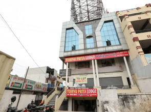 OYO 15753 Vishnu Priya Residency