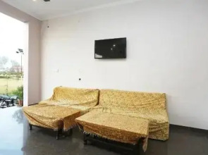 Hotel Chandra Garden by OYO Rooms