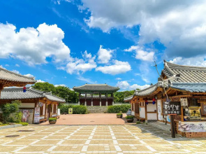 Gongju Hanok Village