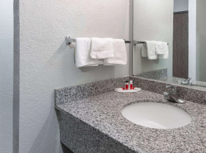 Super 8 by Wyndham Amarillo Central TX