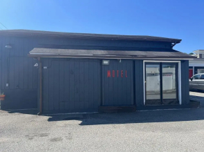 Golden Luck Motel