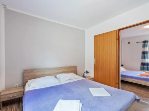 Enticing Apartment in Vir near Seabeach