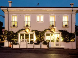 Sasaràl Suites