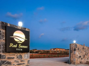 Villa Red Sunset by Estia