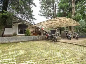 Villa Mega Indah G16 Megamendung Puncak