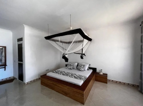 Balungi Bungalows And Restaurent