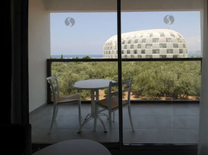 Gold Island Selected Hotel