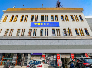 Fabhotel Prime Mohan