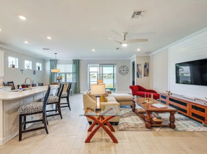Pet-friendly Naples Home w/ Resort-style Pool