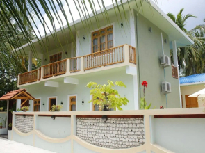 Athiri Inn