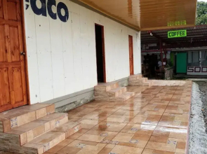 Arenal Container Hostel