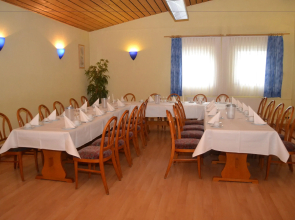 Restaurant & Landhotel Zum Niestetal