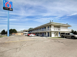 Motel 6 Wells