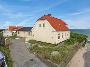 "Leocadia" - 50m from the sea in NW Jutland