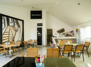 Cozy Resort, A Boutique Hotel