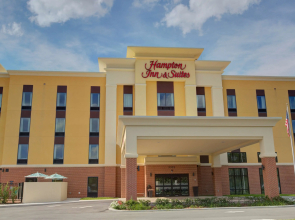 Hampton Inn & Suites Tampa Busch Gardens Area