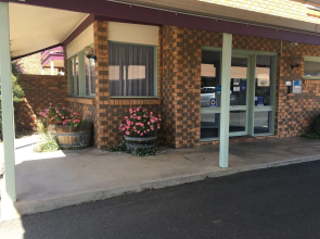 Horsham Mid City Court Motel