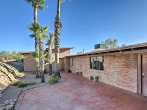 Tucson Oasis 'La Casa de las Palmas' w/ Pool!